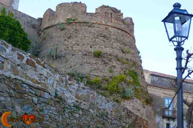 castello dell'abate R